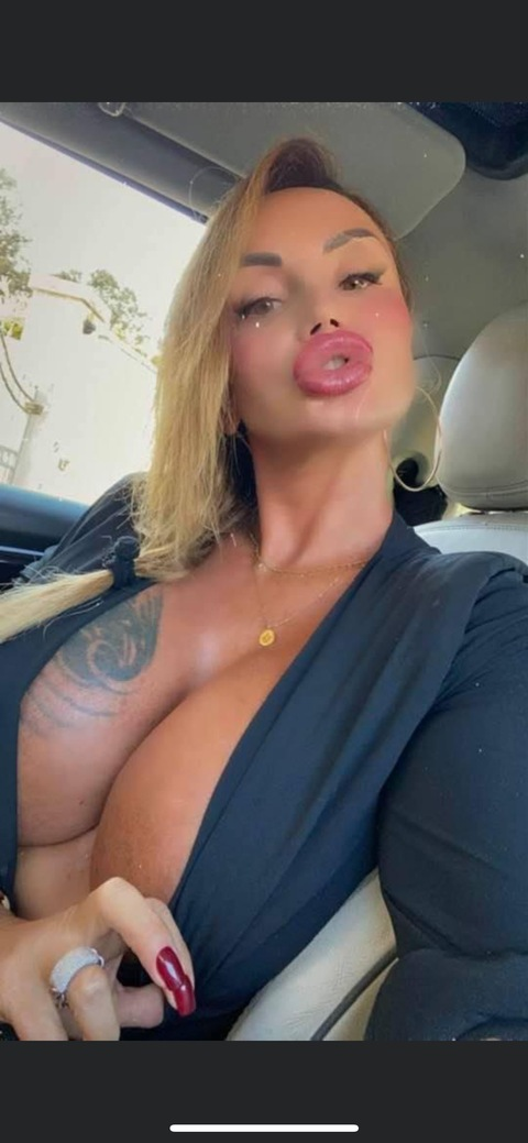 fabianapieri onlyfans leaked picture 2